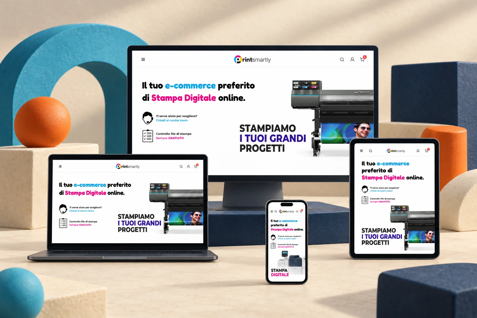 Il sito PrintSmartly presentato su più dispositivi